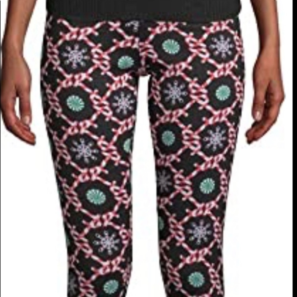 No Boundaries Christmas Peppermint Candy Canes Black Fur Lined Leggings